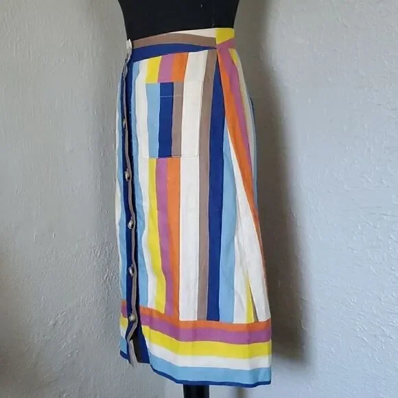 Gilli | Linen Button-down Skirt - Picture 3 of 7